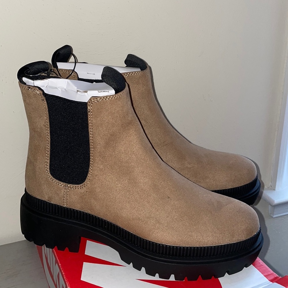 H&M Chelsea boot BRAND NEW